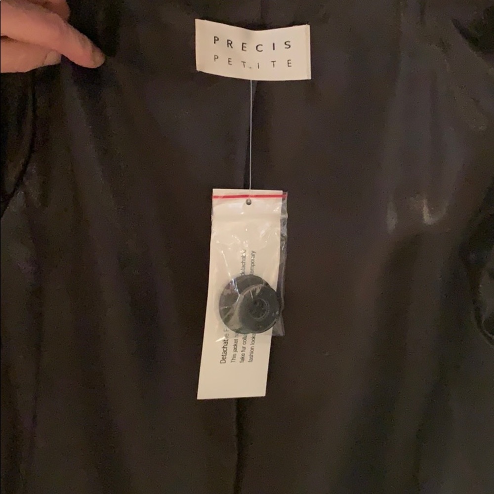 Précis Petite Black Coat - Picture 15 of 16